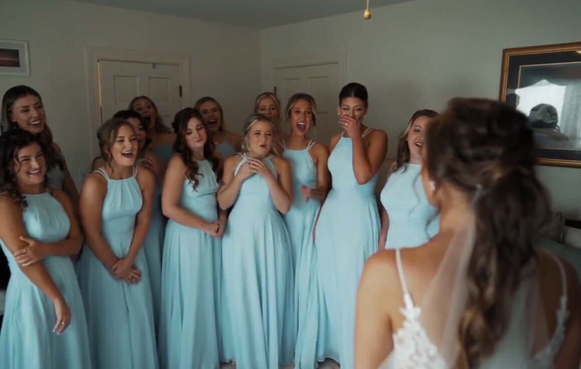 Bride holding her bouquet